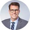 Peter Küpper Markus Graf blickt in die Kamera, Portrait Foto